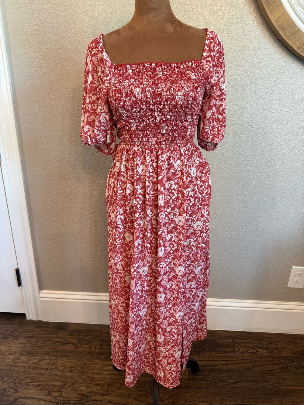 RESA Kaia Floral Midi Dress Revolve Brick Red & White Smocked Puff Sleeve Size S